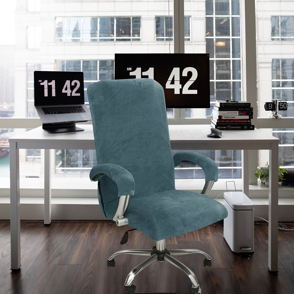 Housse de chaise extensible en polyester, détail de l'ourlet