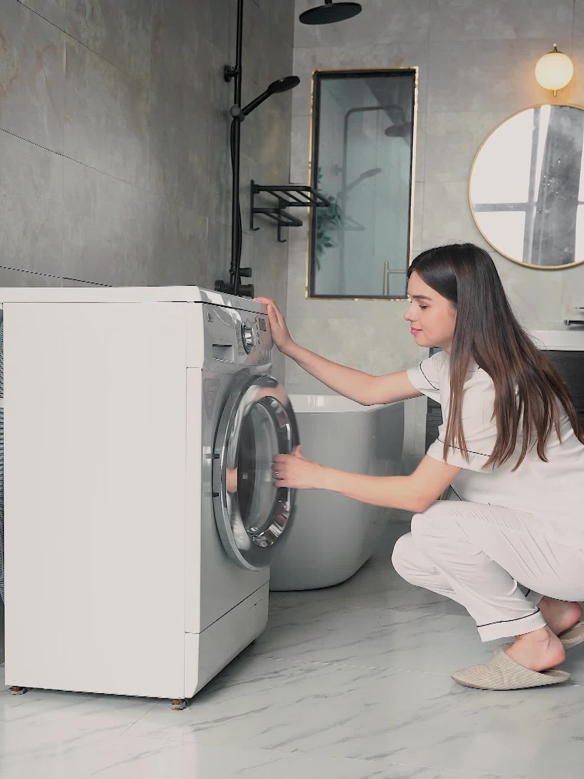 Housse de canapé légère extensible en fibre de lait à motif géométrique, mise en situation