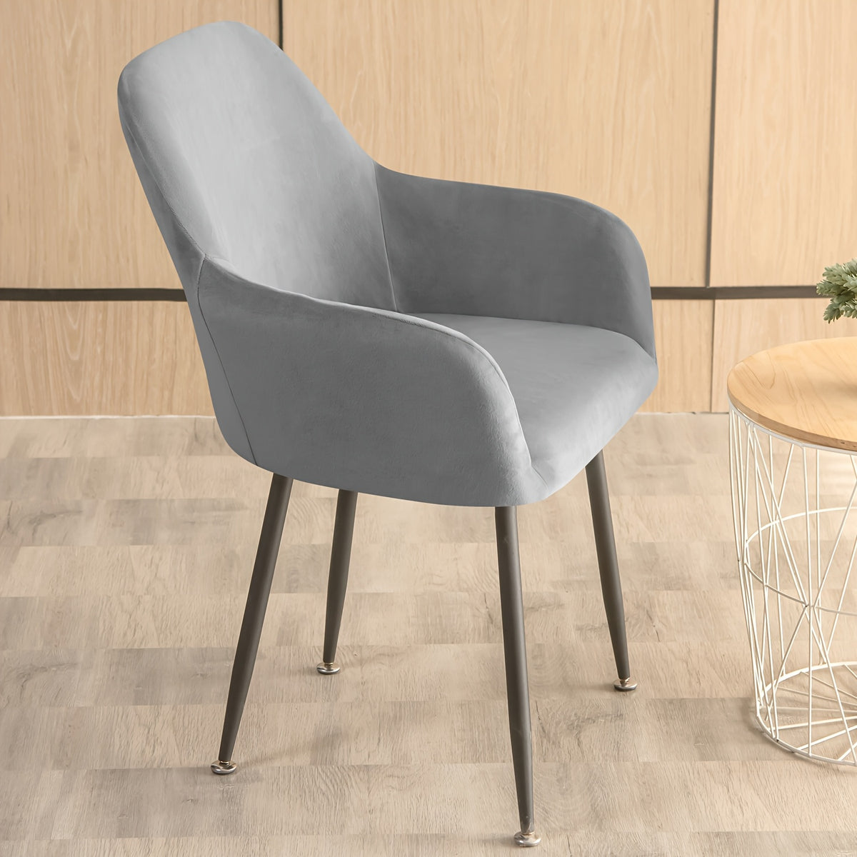 Housse de chaise épaisse extensible en velours, détail de la finition