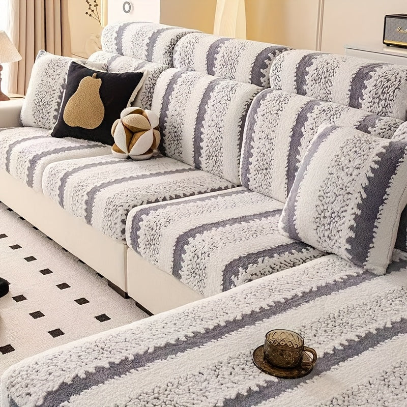 Housse de canapé extensible en velours antidérapante d'esprit vintage, détail de l'ourlet