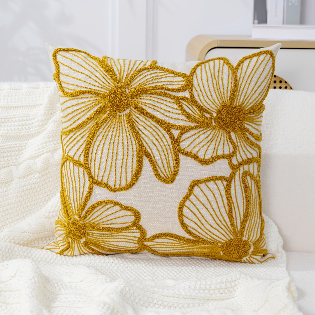 Housse de coussin en polyester à motif fleuri à fermeture éclair — détail de la matière : polyester