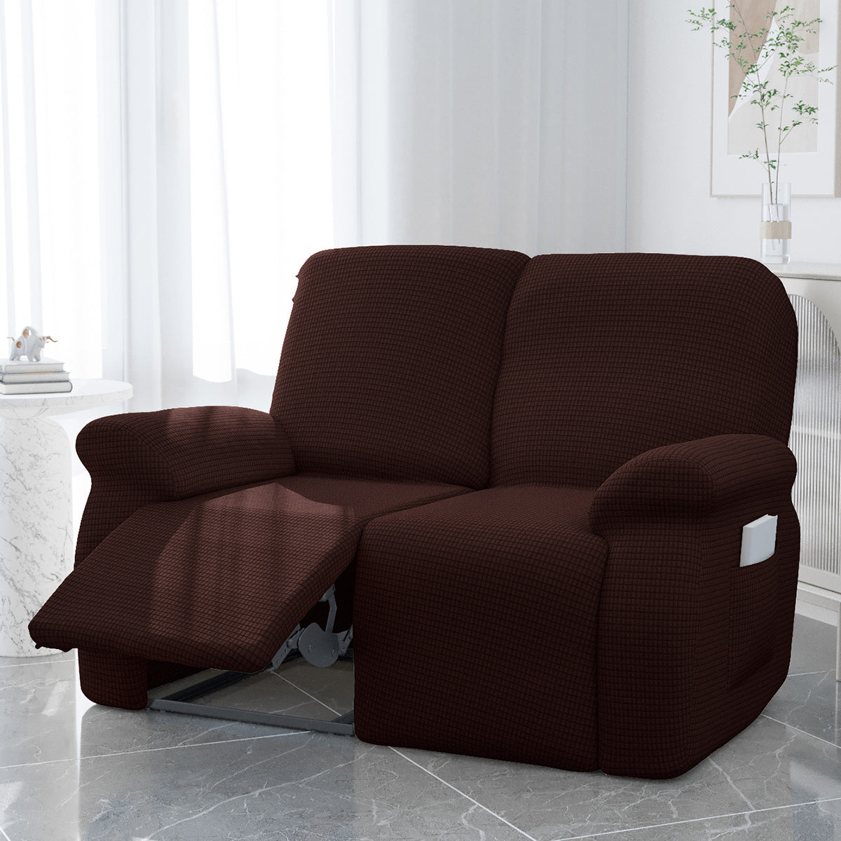 Protection de canapé extensible en polaire, mise en situation