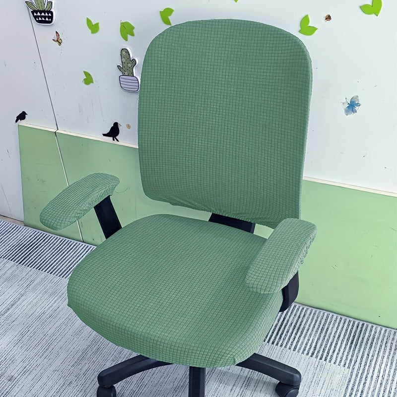 Housse de canapé extensible en peluche jacquard, détail de l'ourlet