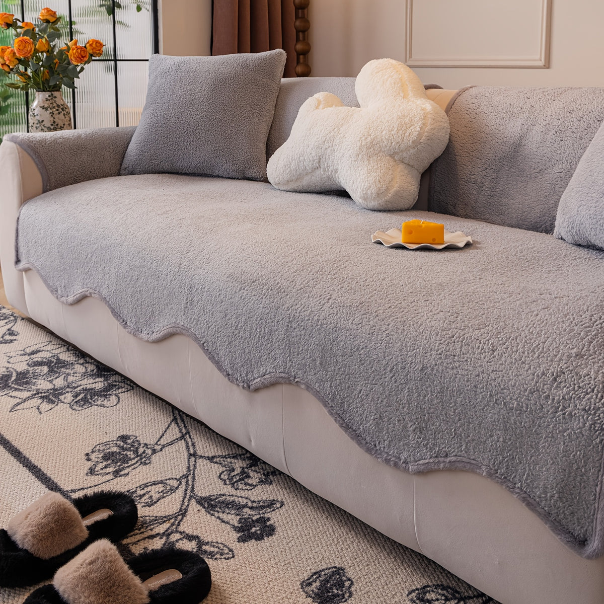 Housse de coussin matelassée antidérapante, détail de l'ourlet