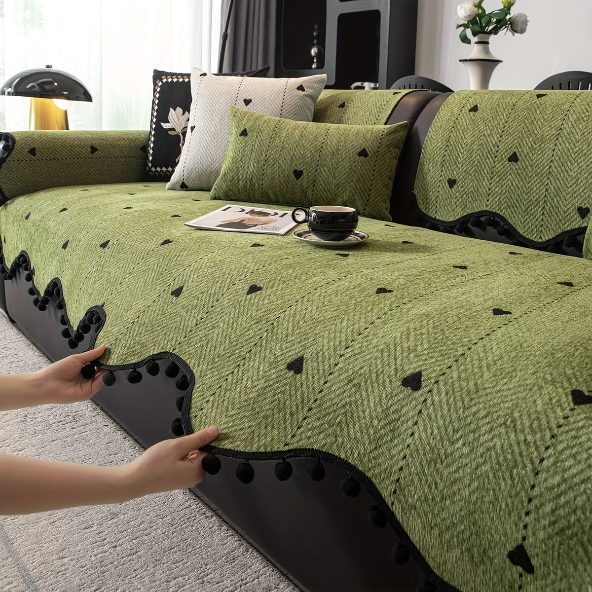 Housse de coussin en chenille jacquard antidérapante, détail de l'ourlet