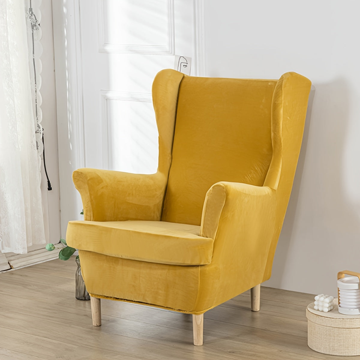 Housse de canapé extensible en polyester au rendu glamour, vue d'ensemble