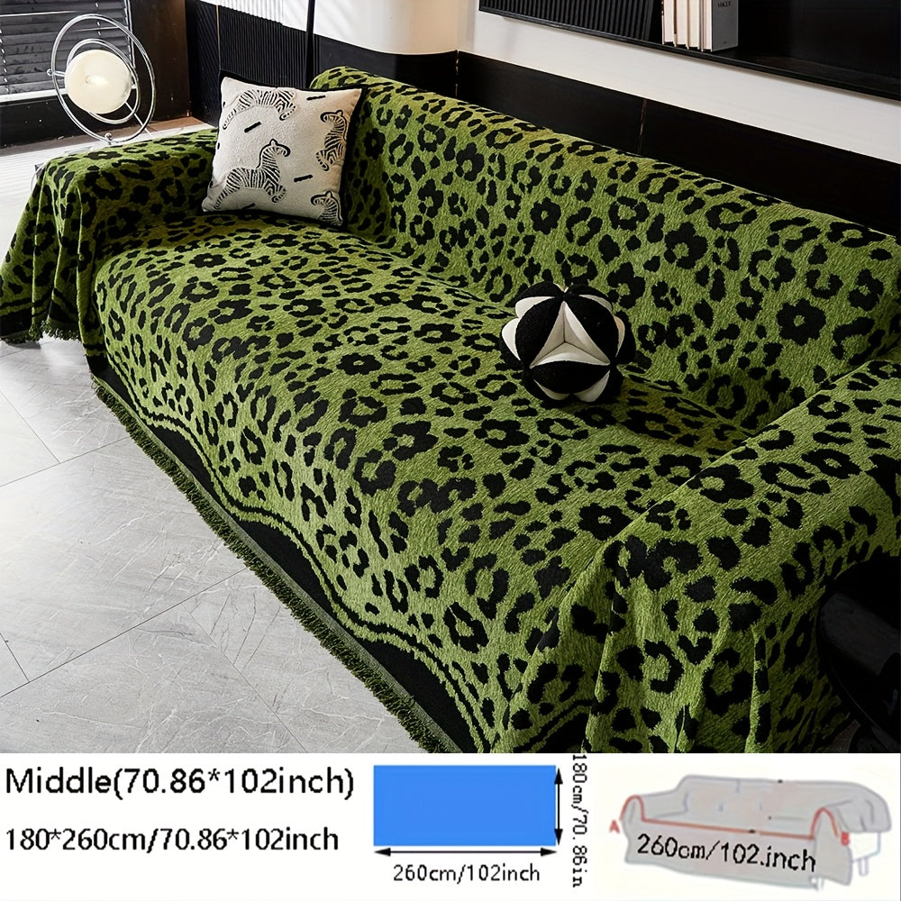 Housse de coussin en chenille jacquard à motif léopard, gros plan sur le tissu