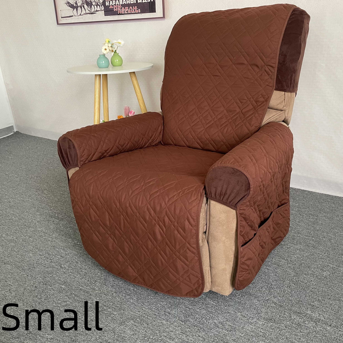 Housse de fauteuil matelassée antidérapante pour fauteuil, détail de l'ourlet