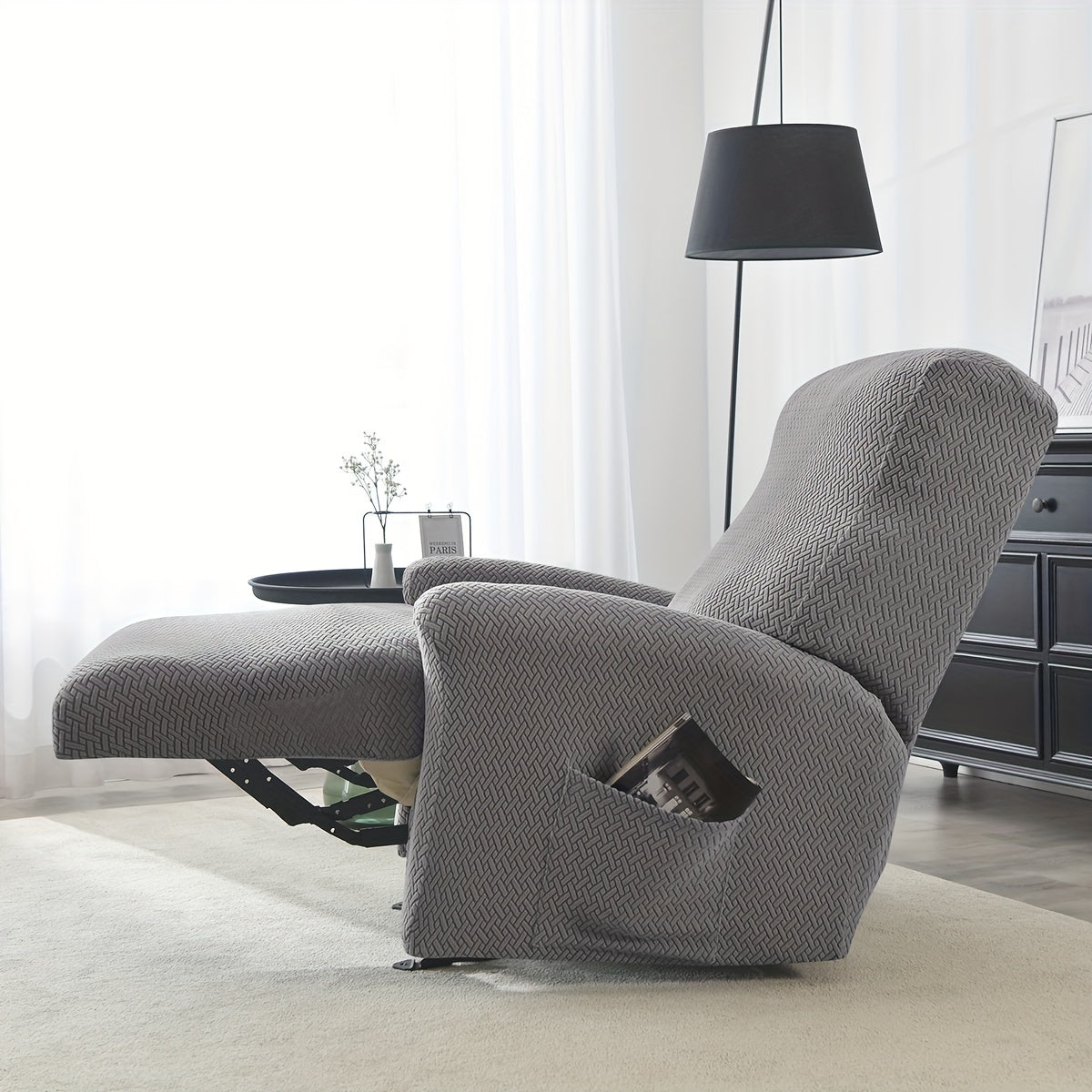 Housse de canapé extensible en polaire jacquard à housses séparées, détail de l'ourlet