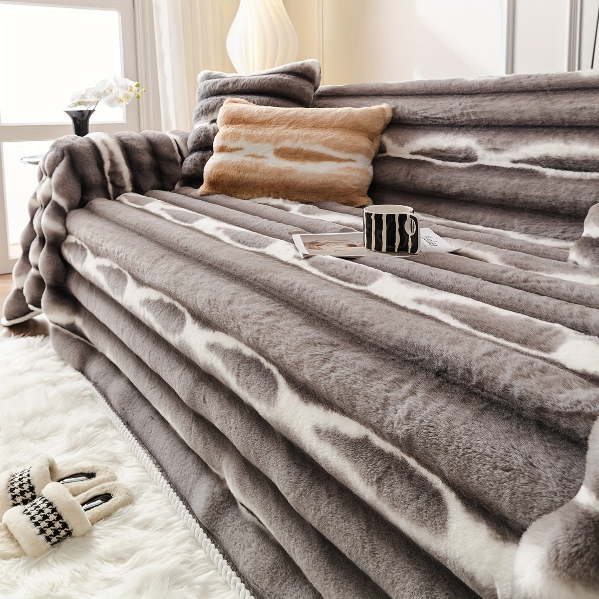 Housse de canapé en peluche, vue d'ensemble