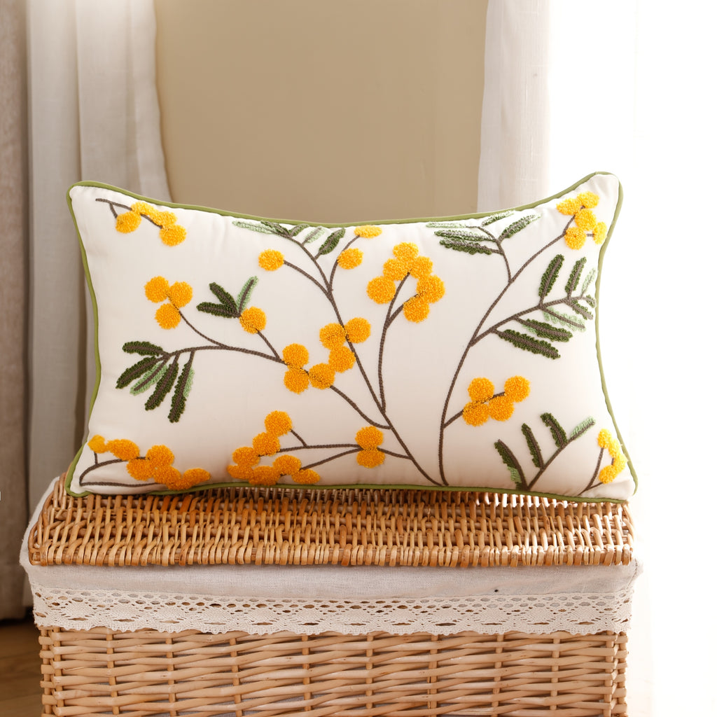 Housse de coussin en polyester à motif fleuri à fermeture éclair — détail de la matière : polyester