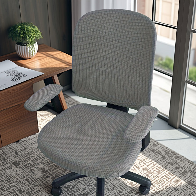 Housse de canapé extensible en peluche jacquard, détail de l'ourlet
