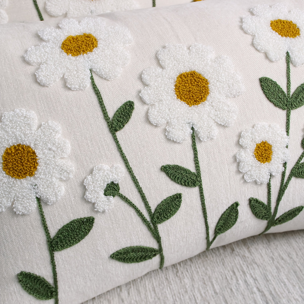 Housse de coussin en chenille à fermeture éclair, détail de l'ourlet