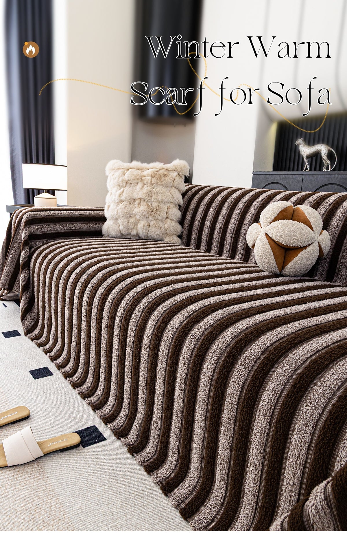 Housse de coussin en velours jacquard à rayures antidérapante — détail de la matière : velours Image