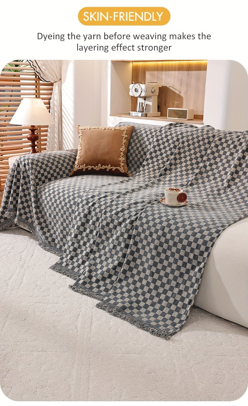 Housse de canapé en chenille d'esprit vintage, détail de la finition