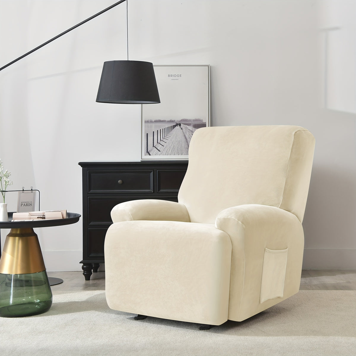Housse de canapé extensible en velours, détail de la finition