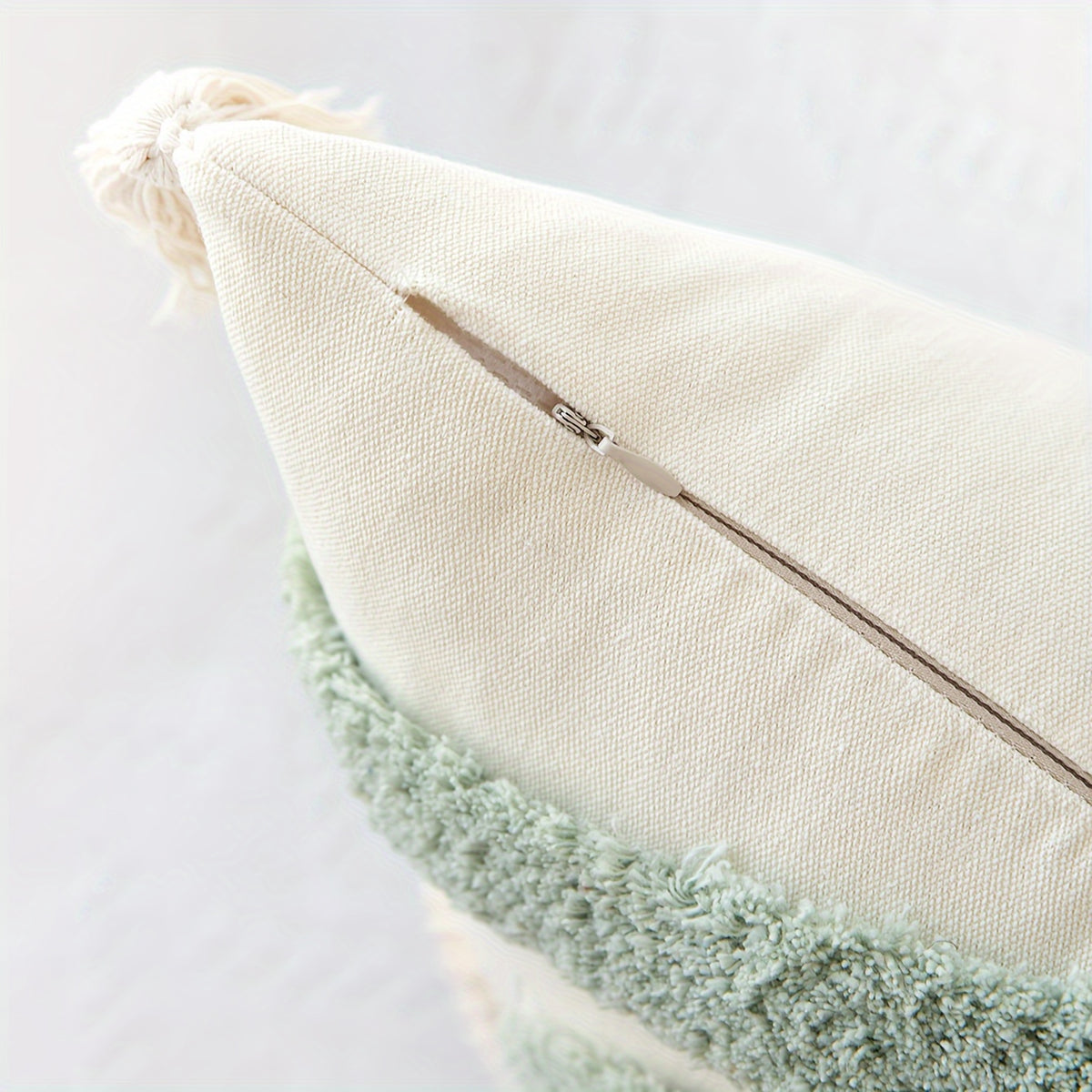 Housse de coussin en polyester à motif géométrique à fermeture éclair, gros plan sur le tissu
