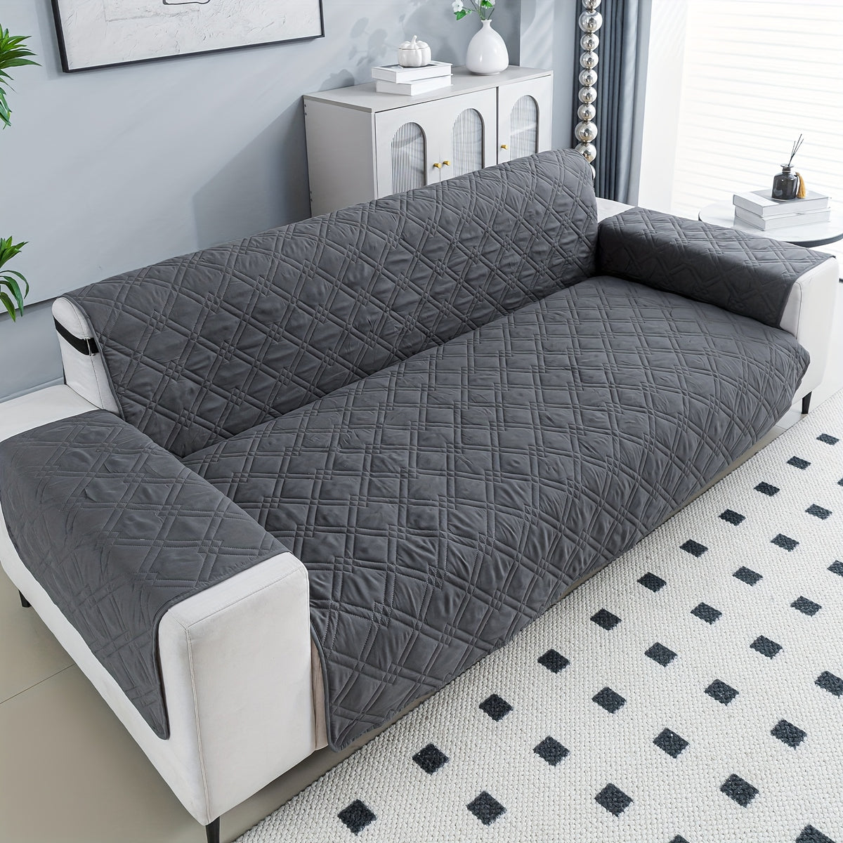 Housse de canapé légère en polyester antidérapante, mise en situation