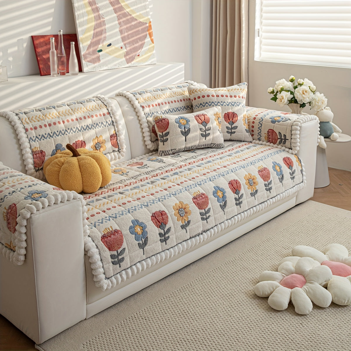 Housse de coussin en peluche à motif fleuri antidérapante, mise en situation