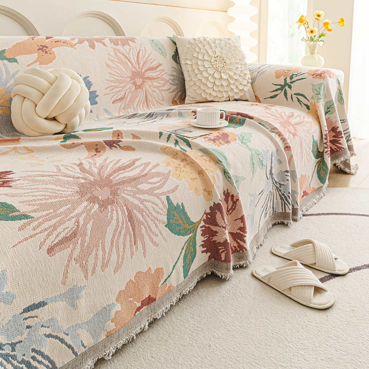 Housse de canapé en chenille jacquard à motif fleuri antidérapante, mise en situation